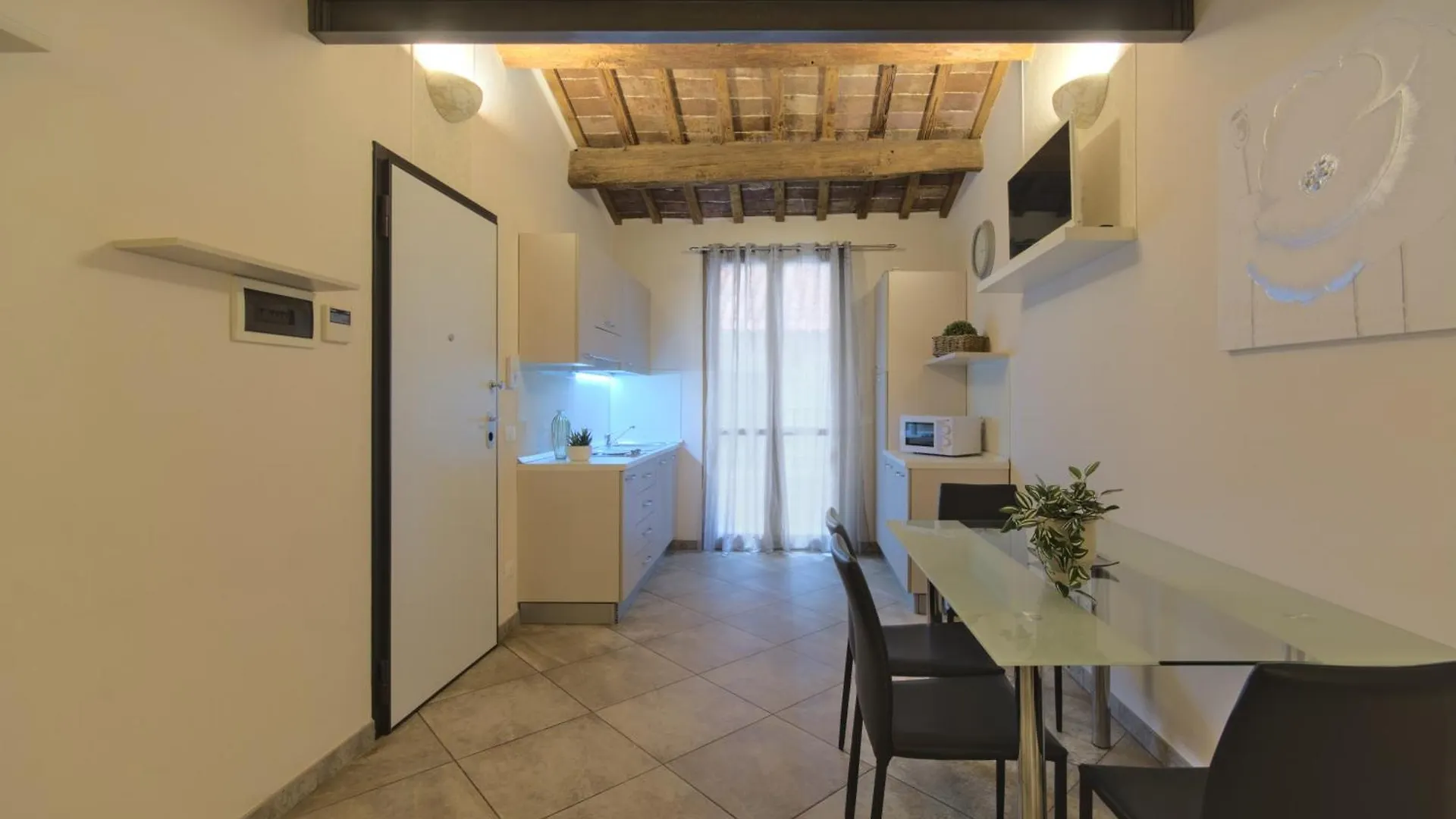Imola Suites 0*,