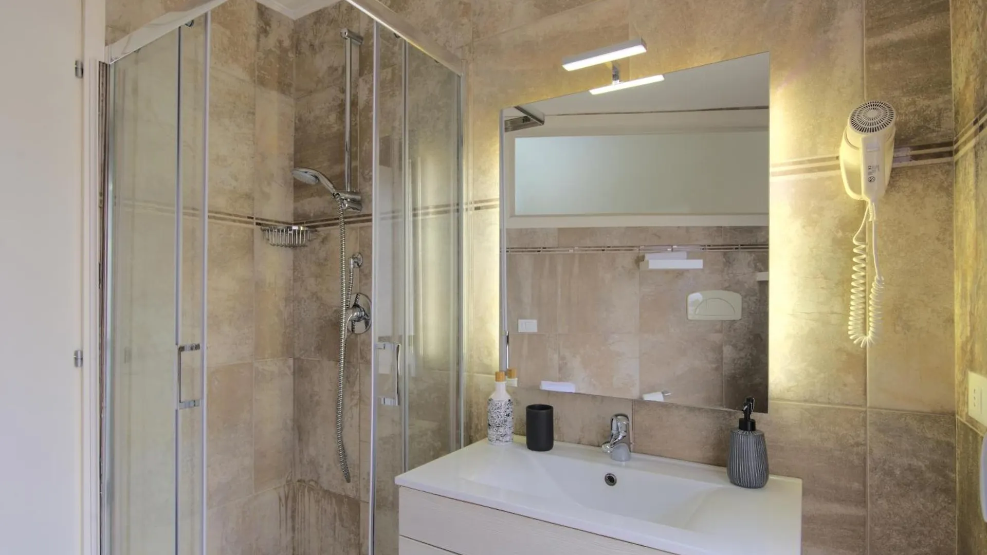Appartamento Imola Suites Italia