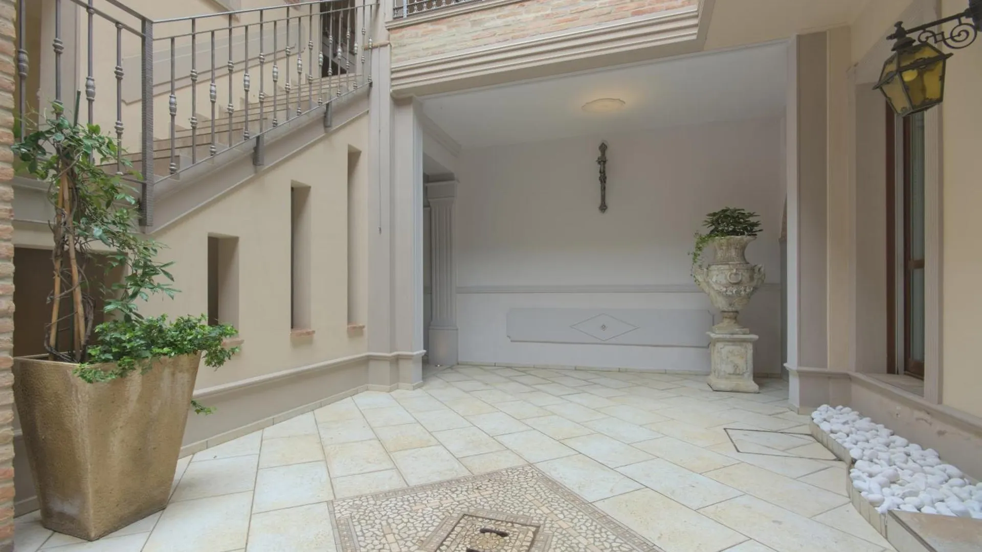 Imola Suites